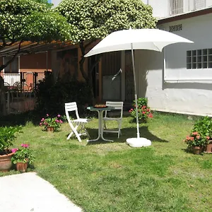 Eleonora Hotel
